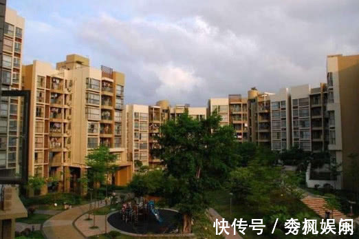 房价|买二手房,先“过户”还是“付款”好?多亏行家指点,还好没吃亏