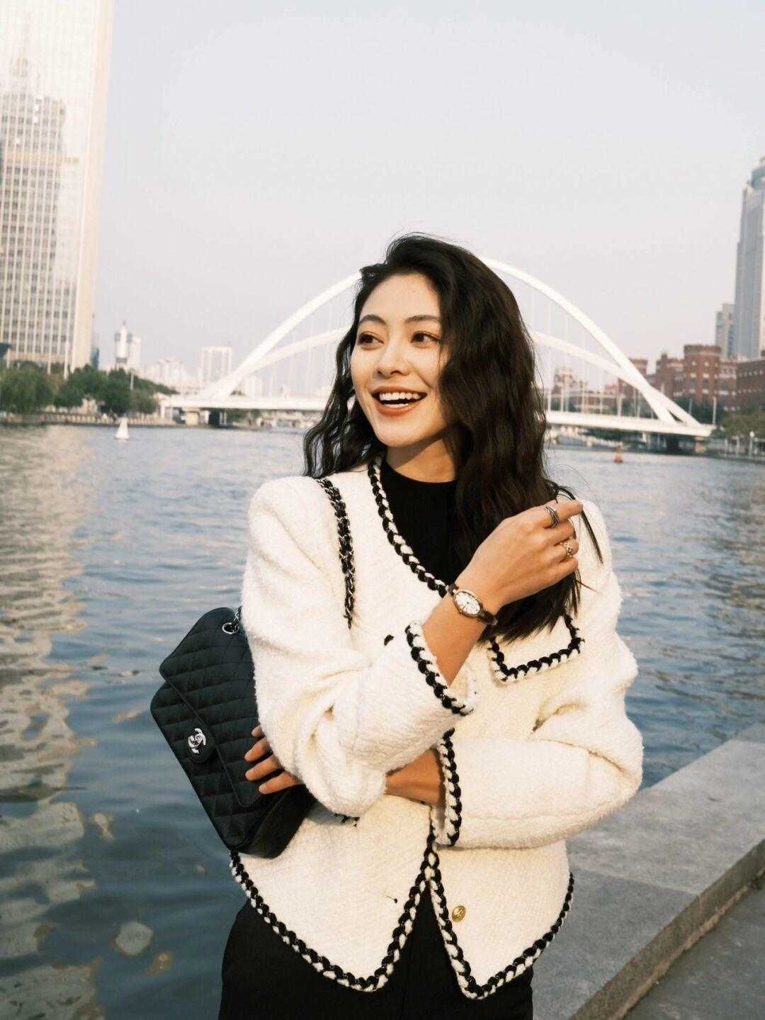 外套 精致女人选外套,必入这“三款”,简约优雅又有气质,谁穿谁美