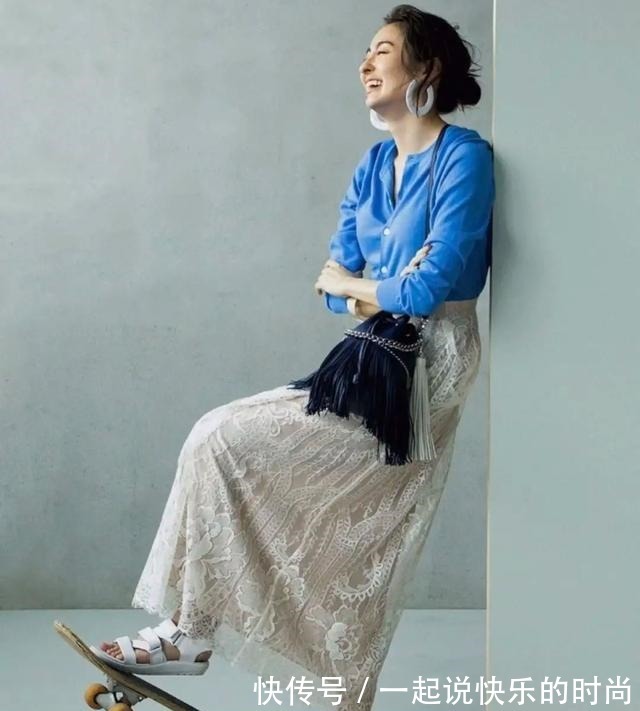 衬衣 看了日系博主的“5分钟”穿搭,出门再也不纠结,简约舒适省时间!