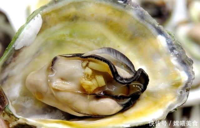 错水|蒸生蚝时,千万别用错水,掌握小窍门没有土腥味,生蚝肥嫩鲜美