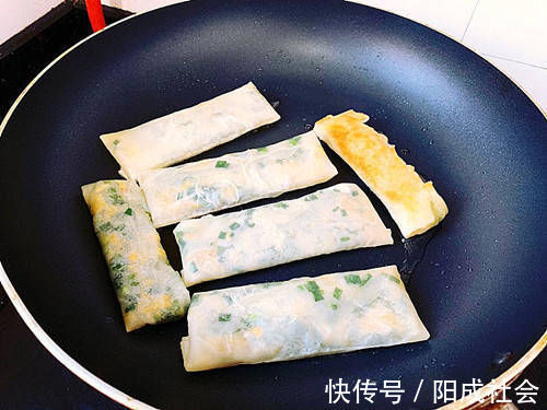 酥脆|韭菜盒子最快速的做法,不发面不揉面,皮薄酥脆,馅多不破皮