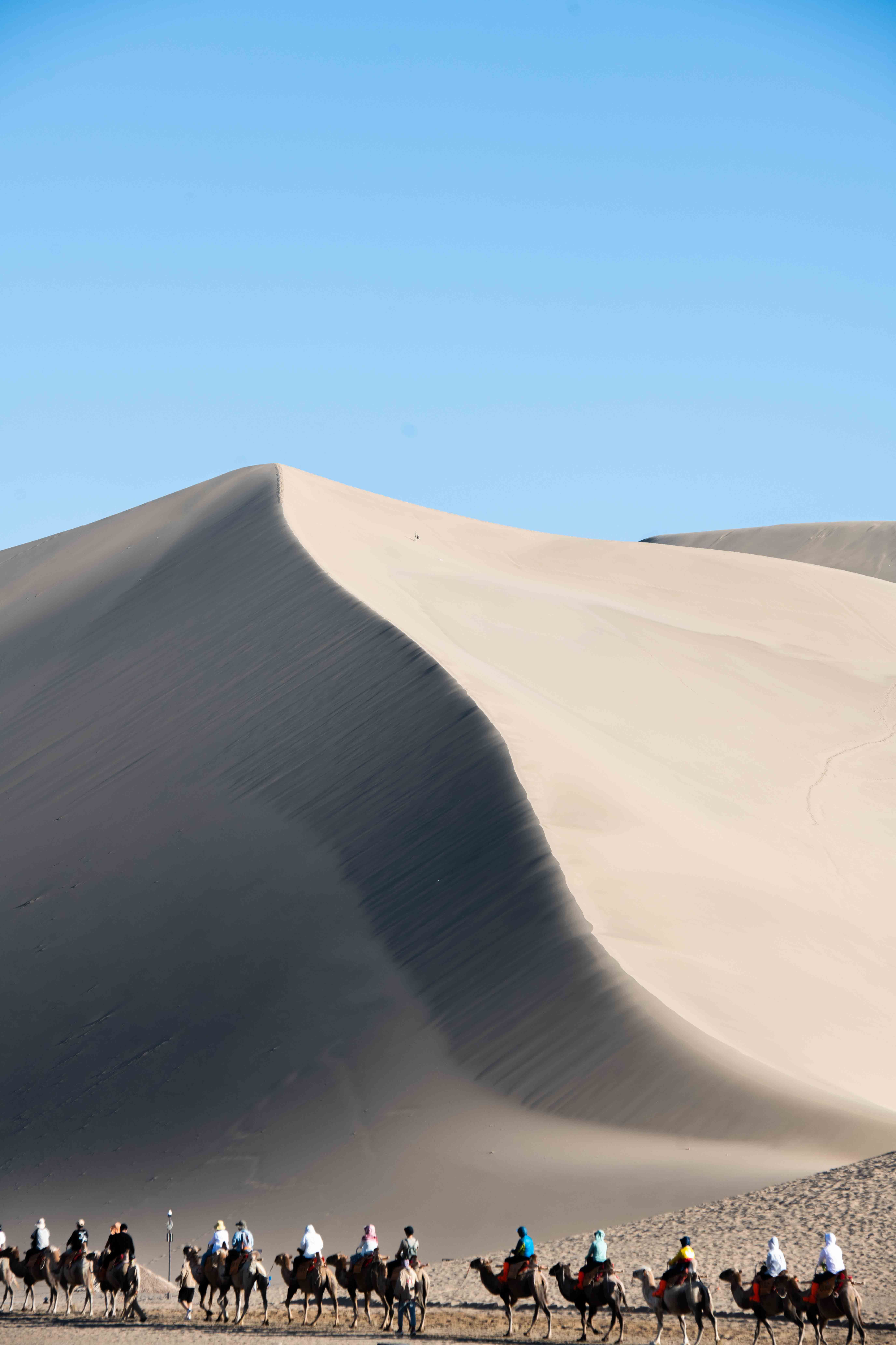 大漠|有处奇泉藏在西北大漠之中，被誉为人类奇迹之一，一生定要去一次