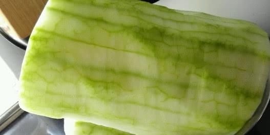 刮油菜|腹部赘肉一圈圈,平时多吃这4种“刮油菜”,排油脂促减肥