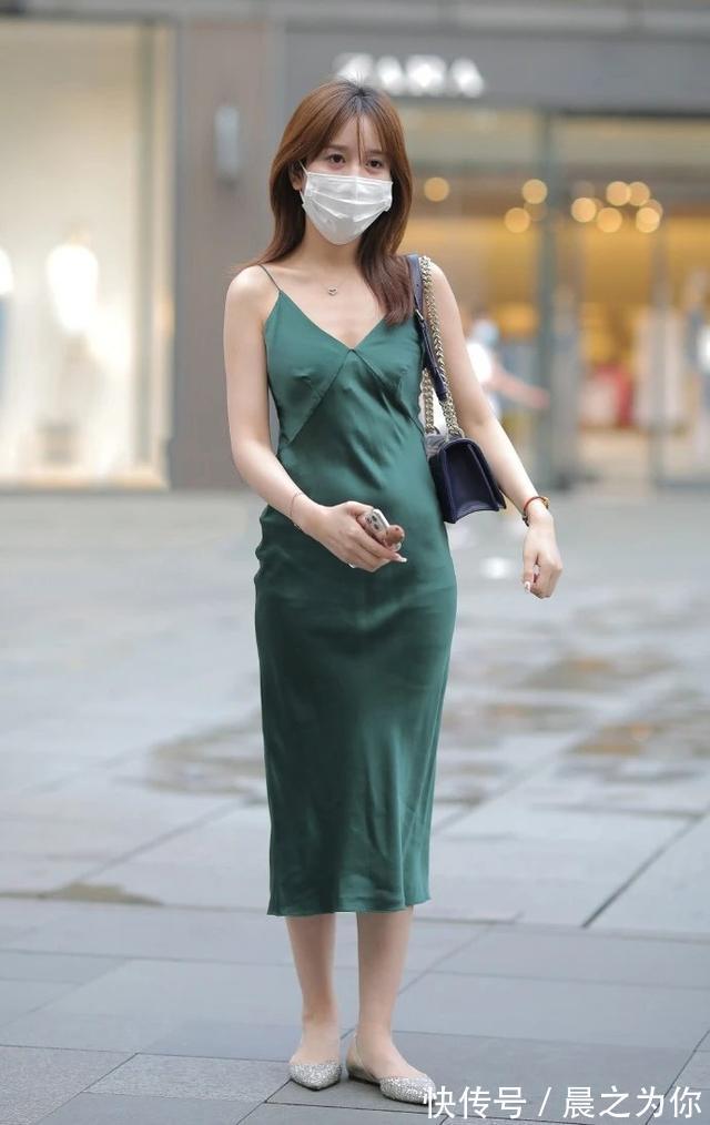 身材 打底裤穿出青春活力,动感又减龄,看起来优雅时尚