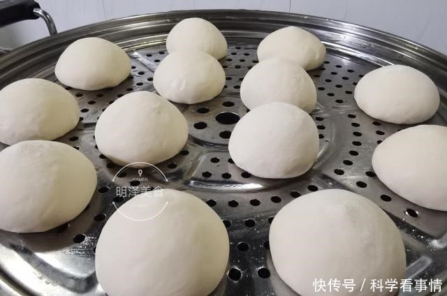 食用碱|制作“开花馒头”,别在馒头坯表面切口了,试试正确的方法吧