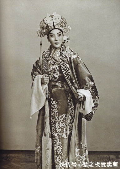 赵老&京剧名家赵燕侠能不能被称作“大师”,赵老与童芷苓等人相比如何