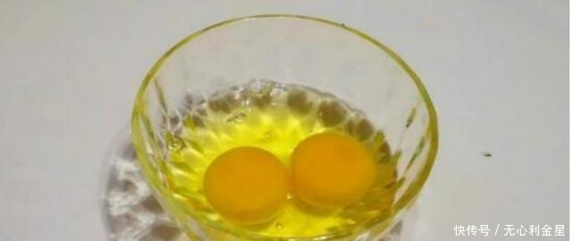 茴香苗具有独特的香味,打破了传统的饺子包子,具有浓郁的风味