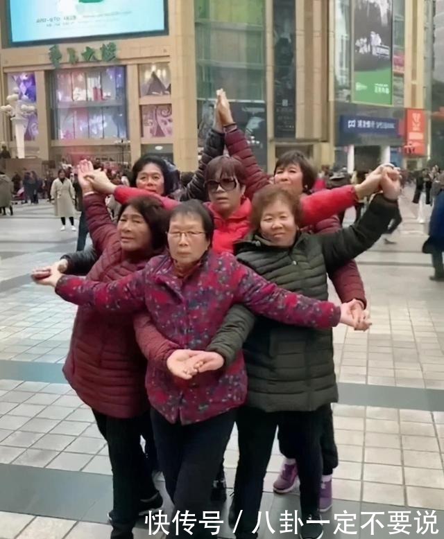 文学|抱歉,全网吐槽的凡尔赛文学我骂不出口