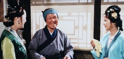 红楼梦&《红楼梦》里,刘姥姥二进荣国府说的“雪下抽柴”的故事有何隐喻!