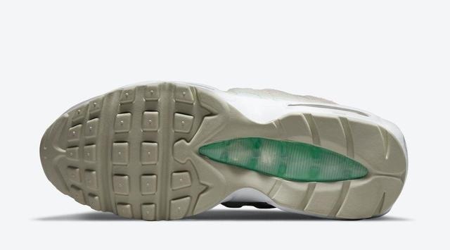 复活节 淡雅紫色装扮!复活节主题Air Max 95即将登场!