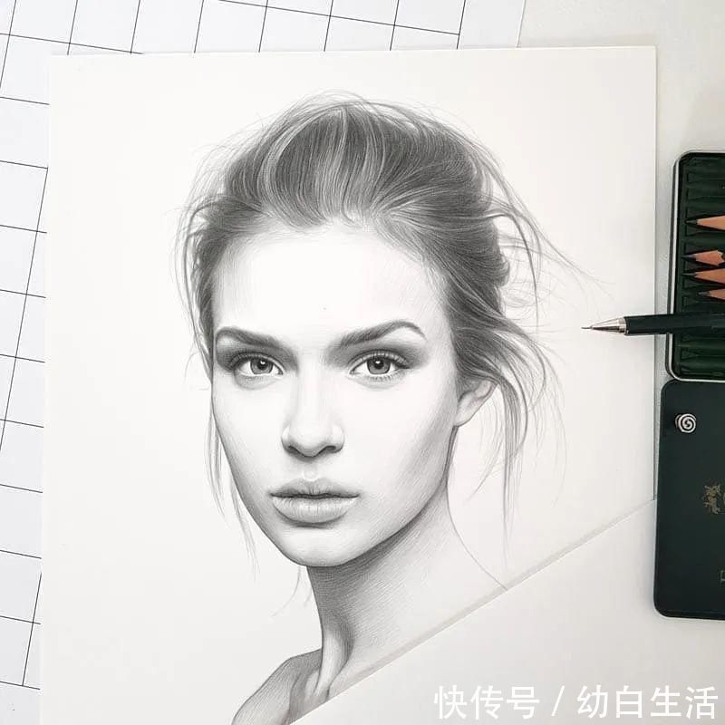 手绘$总被怼素描画得像头盔，瞧她用自动铅笔画，笔笔都是功力，厉害了！