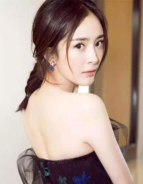 部位|你适合披头发还是扎头发？主要看这3个部位，发际线是关键