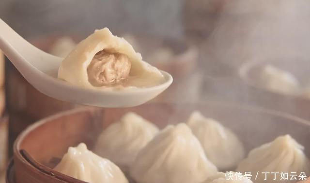 最鲜|先喝汤再入口,最鲜香不过一屉小笼包