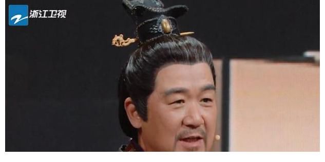 锵锵三人行|张国立直接反驳李成儒的观点，谁是对的呢？