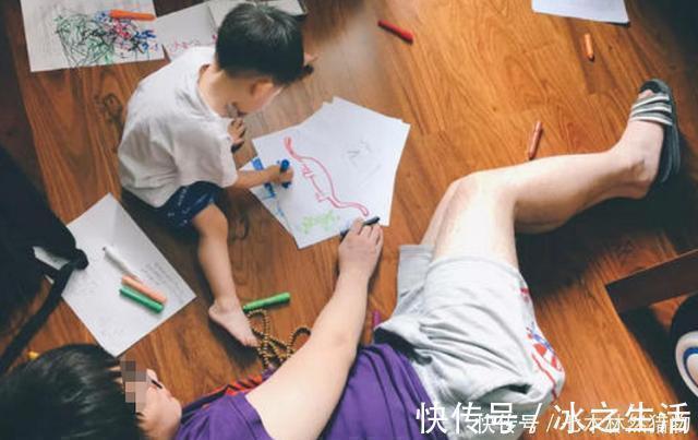 微缩模型|幼儿园老师让画妈妈睡觉的样子,看清孩子们的画,妈妈想打人