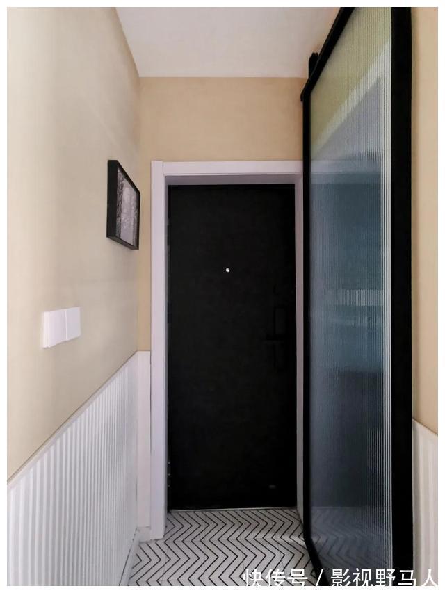 厨房|设计师爆改55㎡老破小，配色高级、功能齐全，进屋就被迷住了！