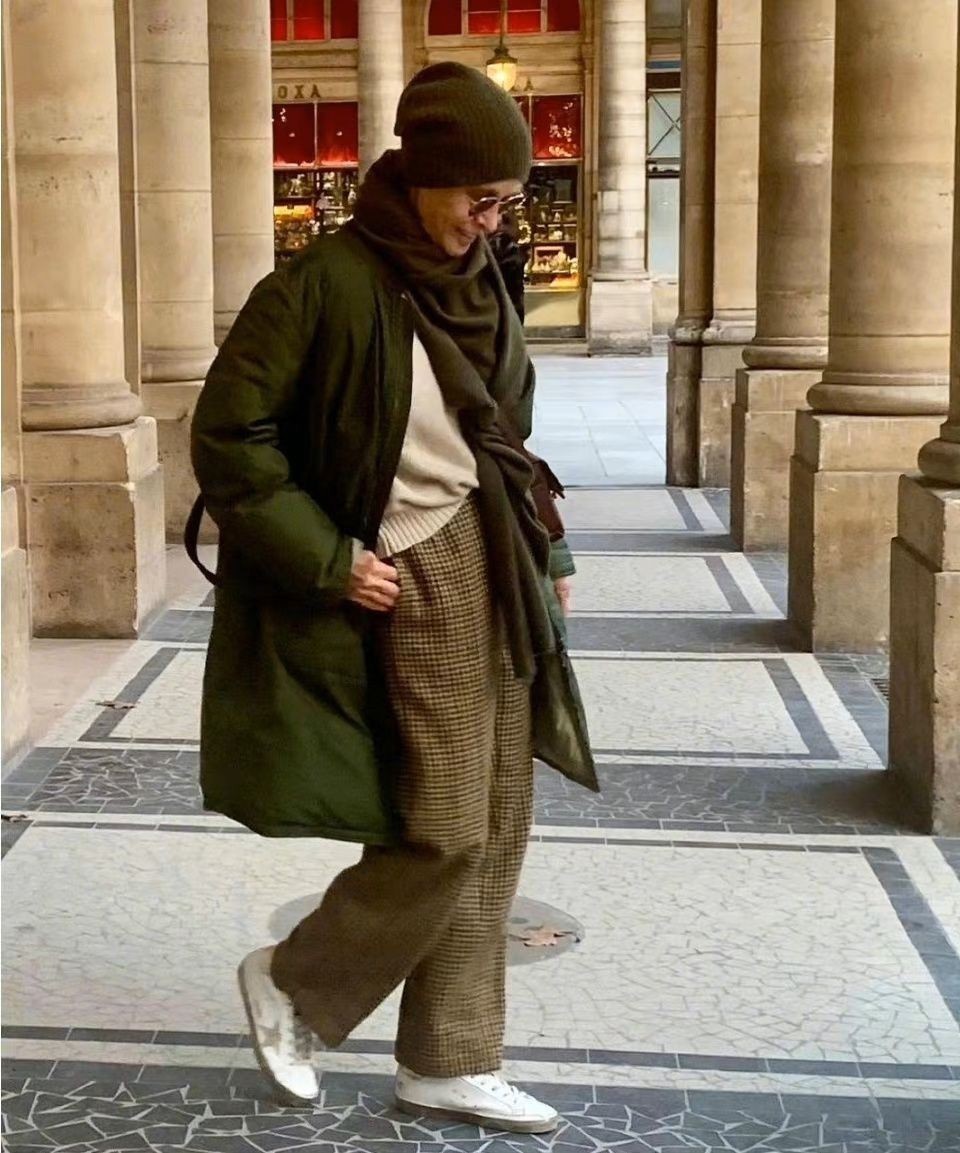 精致 冬季精致女人,离不开这种配饰,这样搭配每一种造型都经典