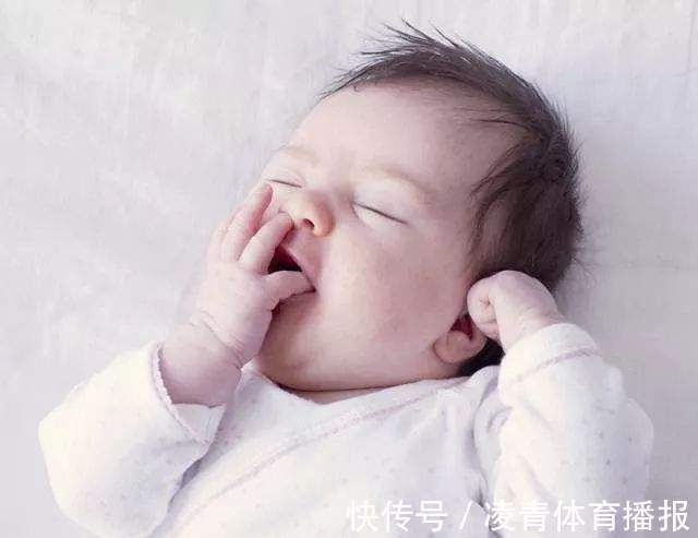 检查|6月龄宝宝会有以下“本领”,如果不达标,建议家长做个全面检查