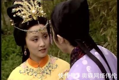 贾府|王熙凤在贾府活得并不轻松, 却在这三个男人这里得到了满足