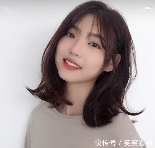 直男|圆脸女生拒绝光明发型,几款减龄显瘦发型了解下,直男都眼前一亮