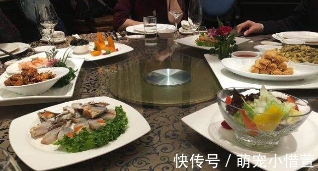泡椒凤爪|饭店里“身价最高”的4道菜，内行人都会点，虽不起眼但很值！