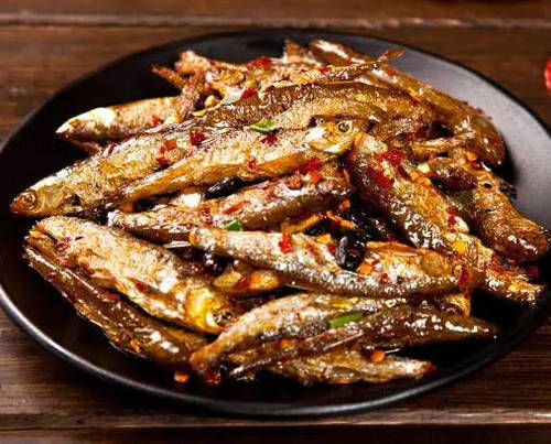  岳阳旅游，这11道本土特色美食不容错过，让你品味湖南风味