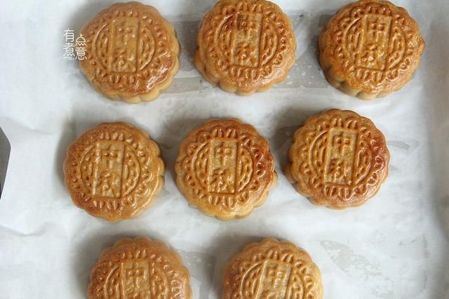 传统节日|商场卖200元的月饼,在家做成本不到50块,甜而不腻,低糖又好吃