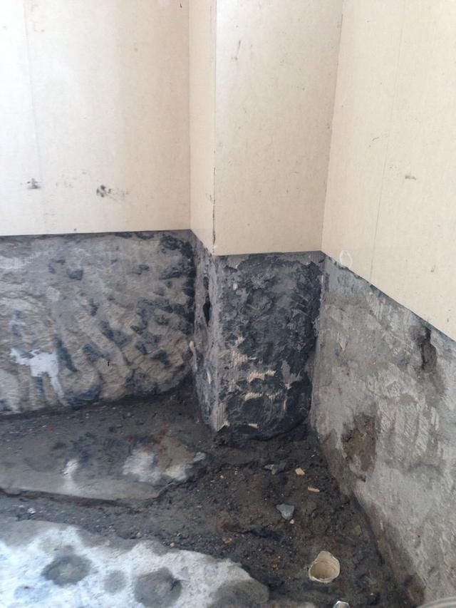 瓷砖|卫生间渗水，找师傅修补花了4440块，连瓷砖都没撬就打两个洞