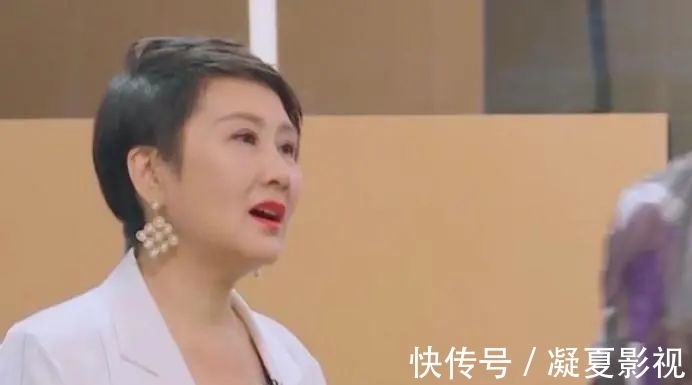 母女|节目中张凯丽与女儿闹翻,24岁张可盈直接崩溃,胡兵连忙安慰