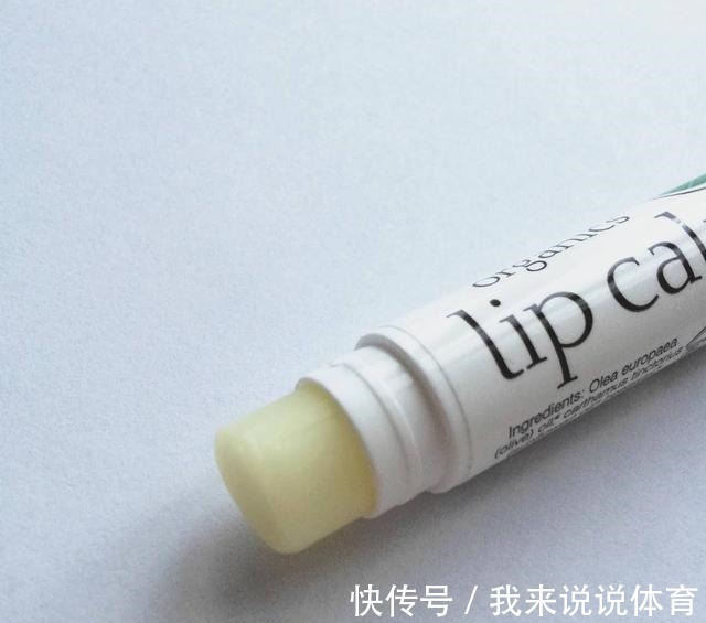 润唇膏|总有一些很微小的细节,比外形更能决定我们的气质!