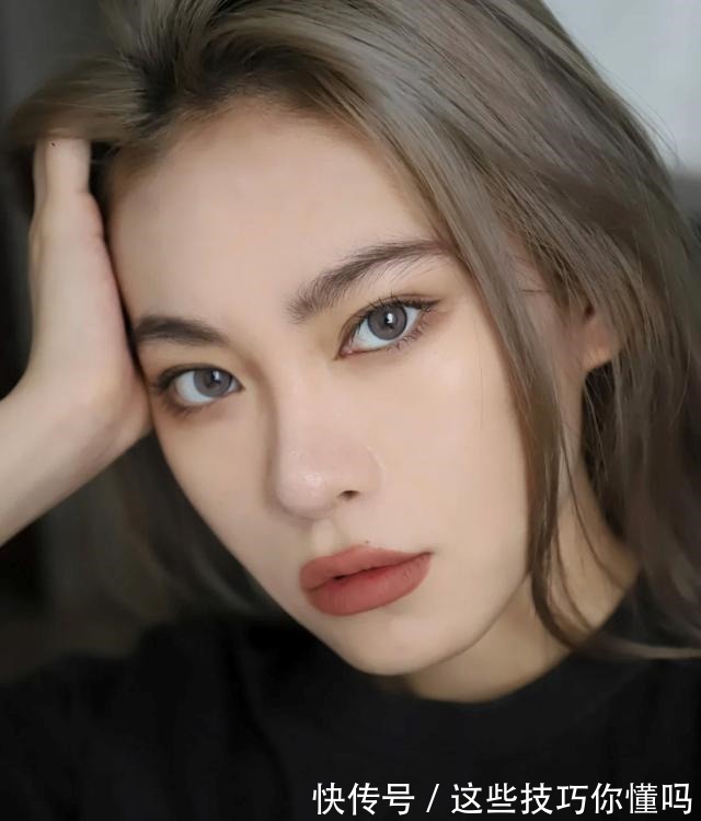 断货王 2021口红别再涂红棕色了,今年流行奶棕色,显白高级又优雅!