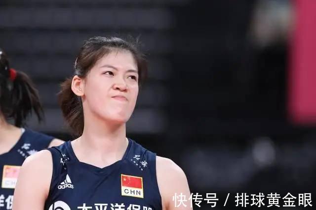 睡衣|李盈莹穿睡衣亮相!在家静等新帅召唤,世联赛将挑大梁,检验成色