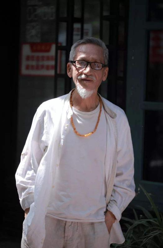 他74岁参加“中国好声音”,四位导师全不转身,庾澄庆:我们不配