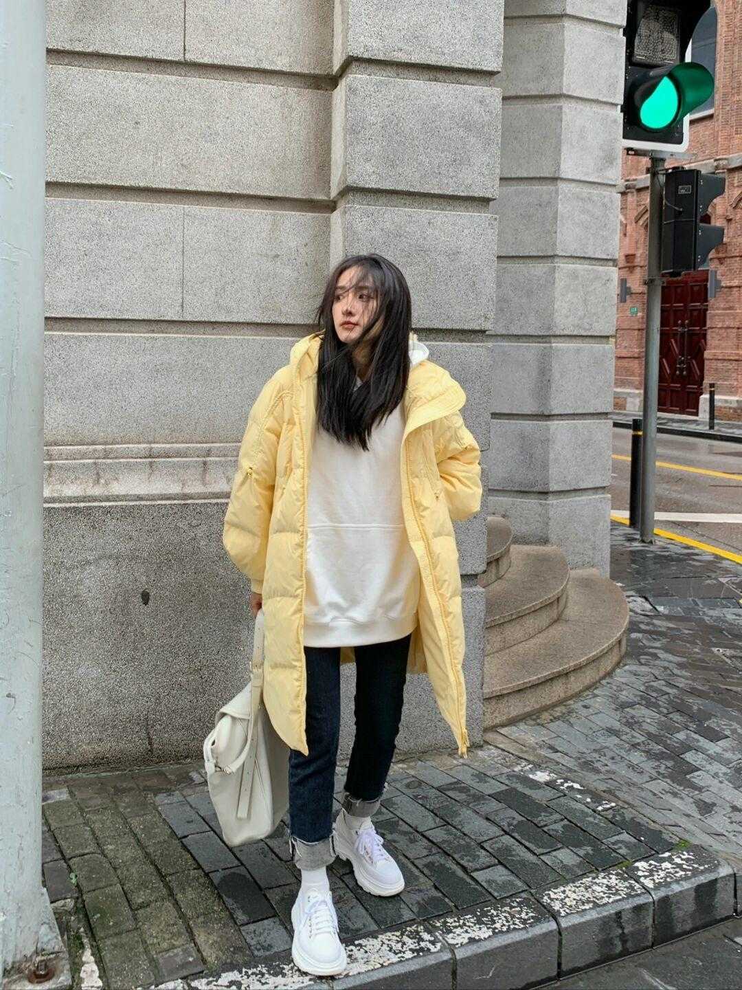 廓形|秋冬,还没备长款羽绒服,选这4套能让你提升气质,精致又保暖