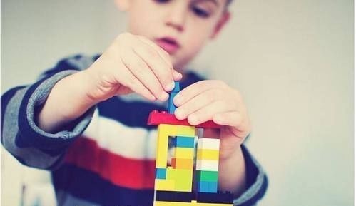 比尔盖茨|未来能挣大钱的孩子,小时候就有征兆,中了这3条家长就偷着乐吧