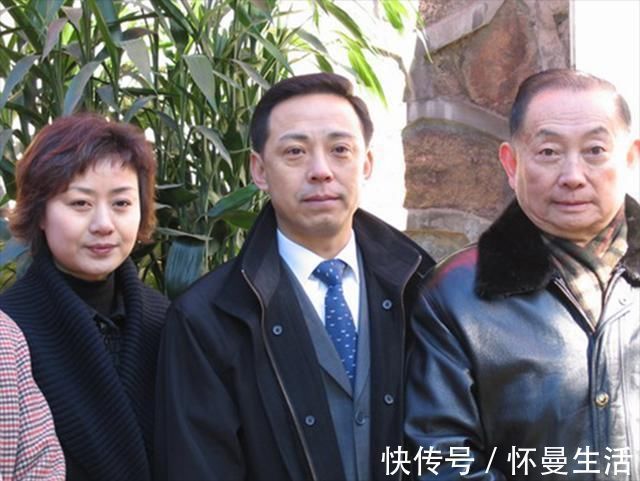 于智魁#师从多位名家,用尽全力弘扬京剧的于智魁,却被人当反面教材批评