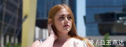 动作|180斤健身模特腿粗腰细,脂肪堆积恰到好处,她是如何做到的?