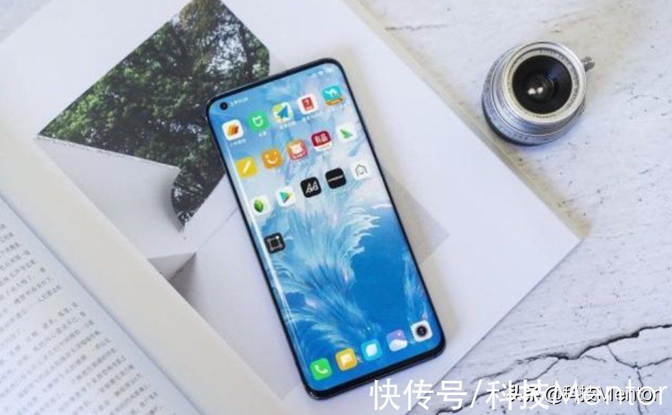 小米10s|哈曼卡顿+无线充电,大潮退去,小米的这款手机还是真香吗?