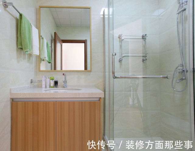 乳胶漆|75平现代风二居室,全屋用原木色回归自然,散发清新闲适的气息