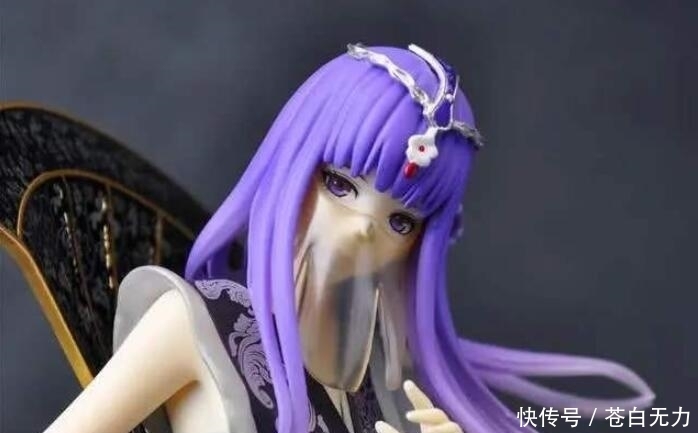 月儿|网友1万买元雪女和少司命手办,没比过父母100元的月儿手办