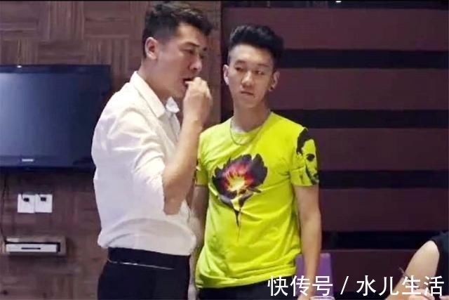 父母|长大后心术不正的孩子早有征兆,如有三种表现,10岁前赶紧纠正