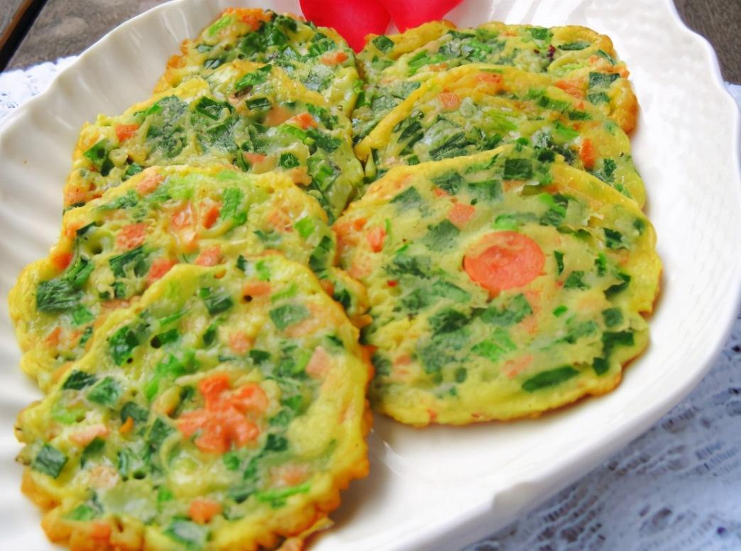 绝配|懒人版韭菜鸡蛋早餐饼,吃一次就忘不掉,软糯美味和小咸菜绝配