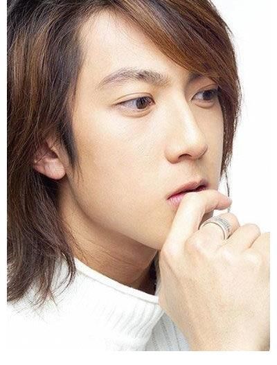 吳尊的生活也很節(jié)儉!豪華住宅自帶游泳池,室內(nèi)裝飾太奢華了