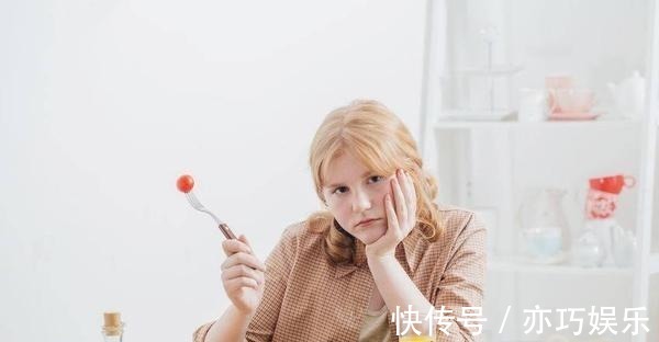 抑郁症|早期的抑郁症患者,出现食欲异常,反应迟钝,失眠,最好别忽视