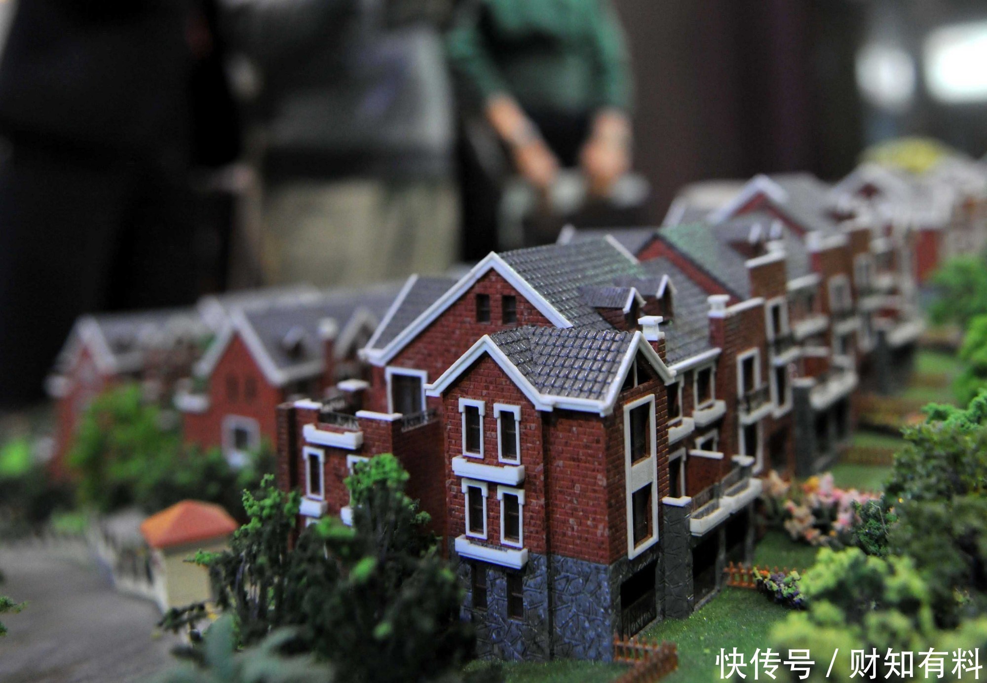 中户|买房的4个原则:买南、买边、买三、买中,基本都是好房子
