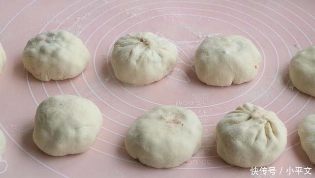 早餐比包子简单,比馒头好吃,两手一卷,出锅孩子一口气吃3个