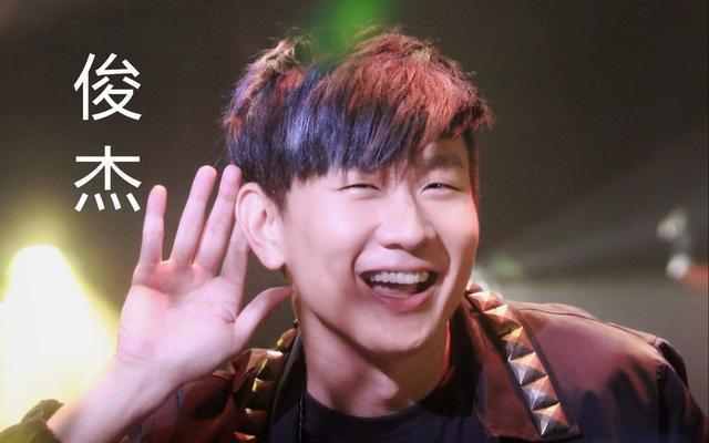 熊出没|爸爸给孩子取名“初墨”,自认文雅有格调,宝妈大怒:看看你姓啥