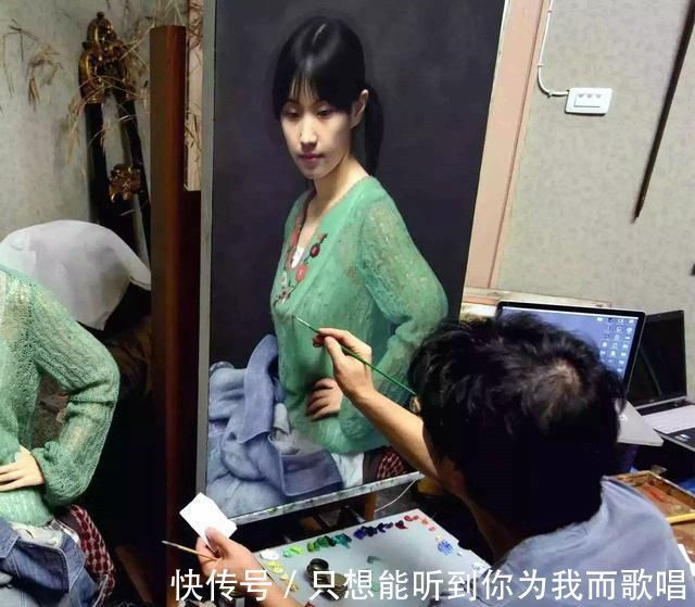 冷军#日本画家手绘落水少女,放大10倍水珠清晰可见,网友:哗众取宠