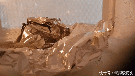 绝不能放进微波炉的10样东西,最后一个太意外