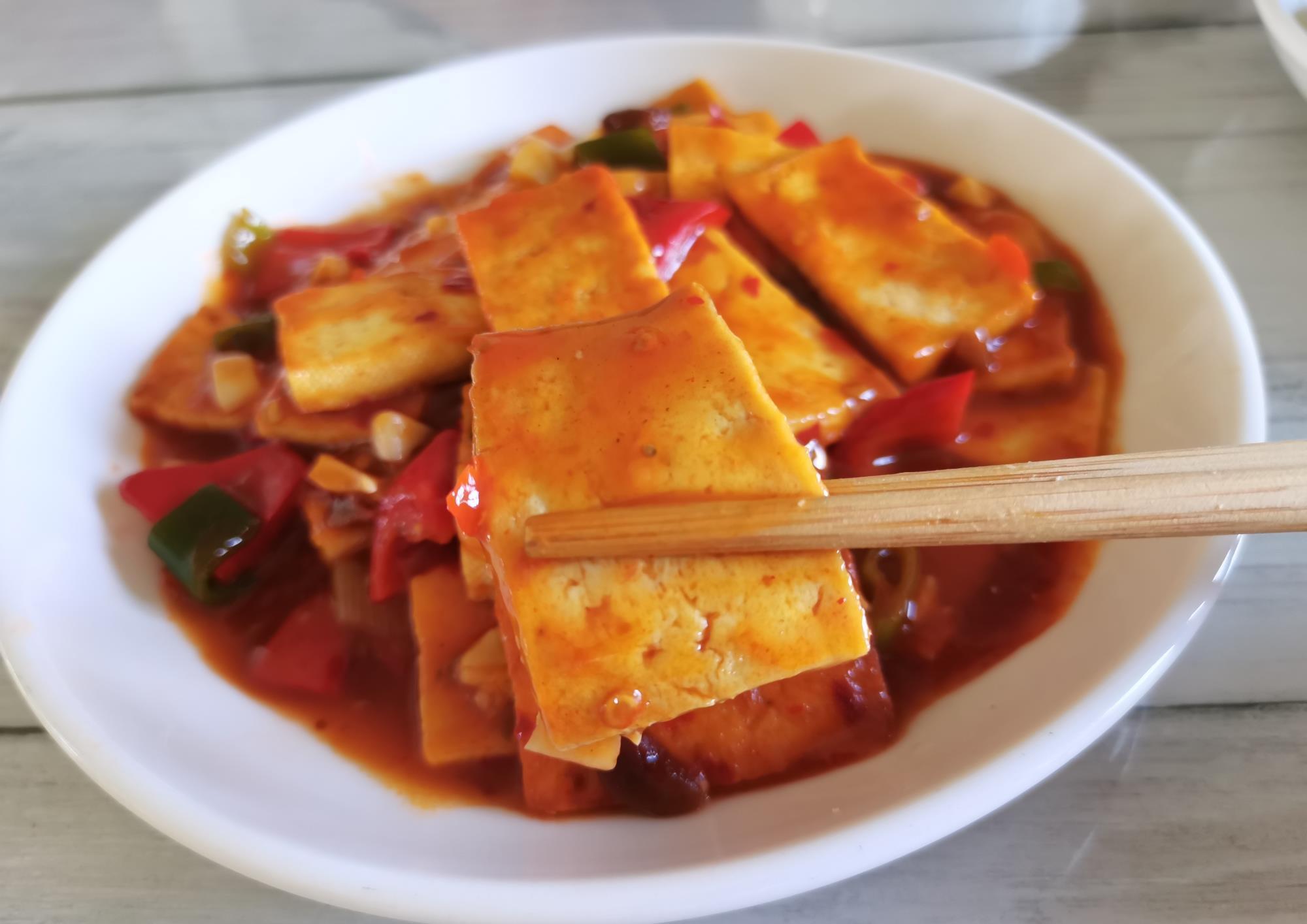 小时候|两人的晚餐很简单，却吃着很香，真的是物以稀为贵